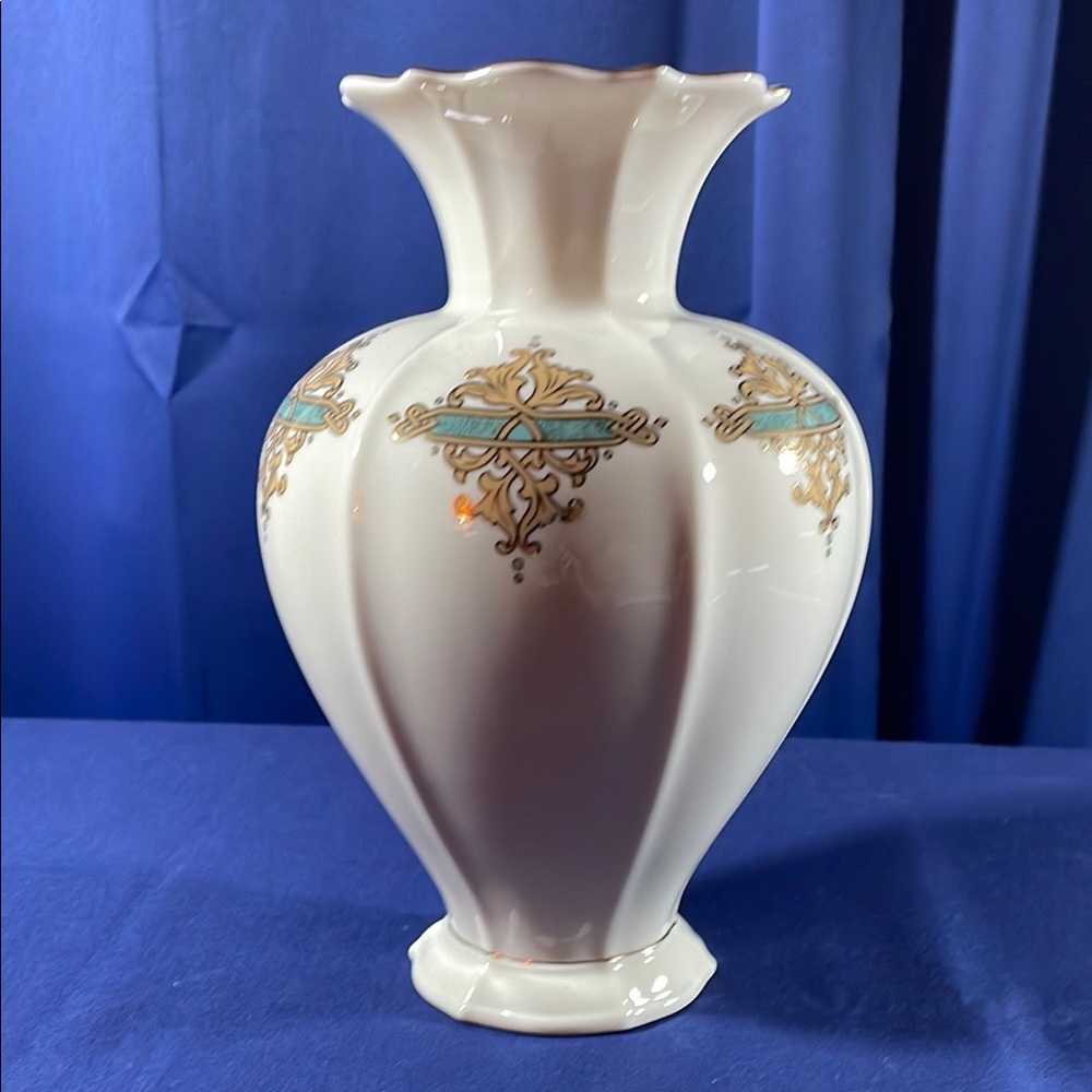 Lenox Catalan 10” Vase with Gold Trim On The Top Rim and Around The Base.